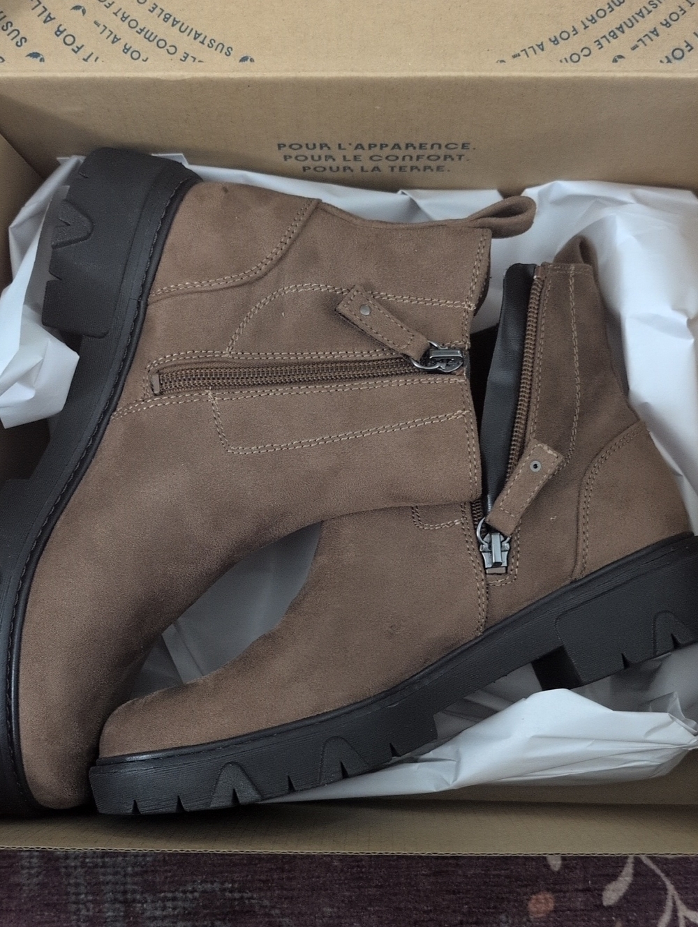 NWT DR. SCHOLL'S Women's Hey Ya Booties Size 6